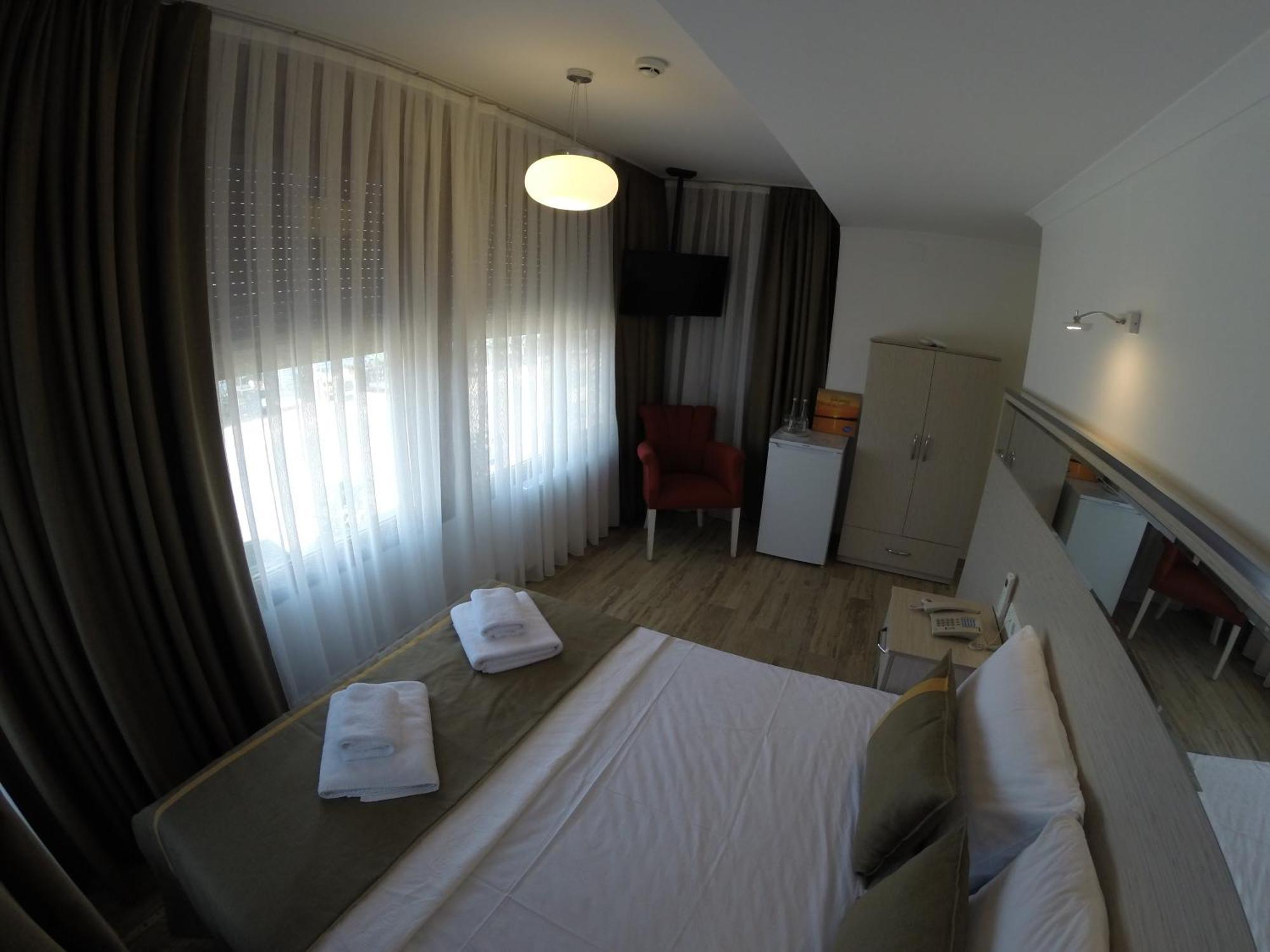 Yakamoz Otel أورلا المظهر الخارجي الصورة